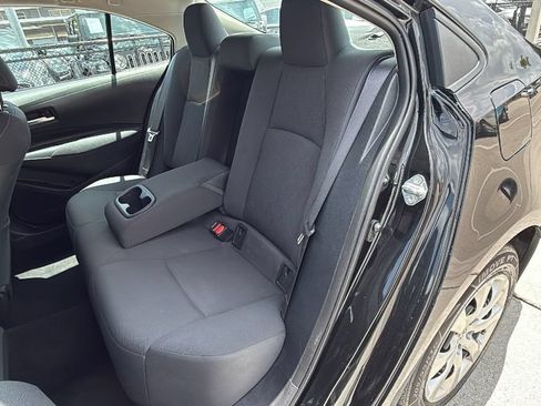 Used 2020 Toyota Corolla LE FWD image 25
