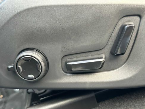 New 2026 Volvo XC60 B5 Ultra w/ Protection Package Premier image 21