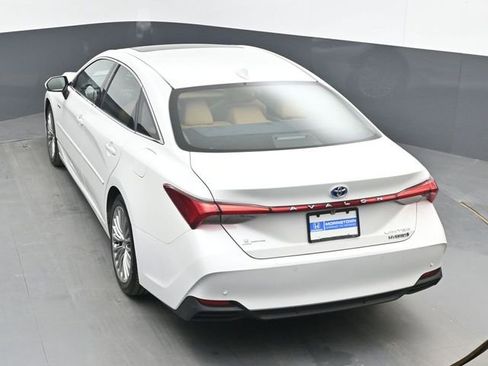 Used 2020 Toyota Avalon Limited w/ Advanced Safety Package image 36
