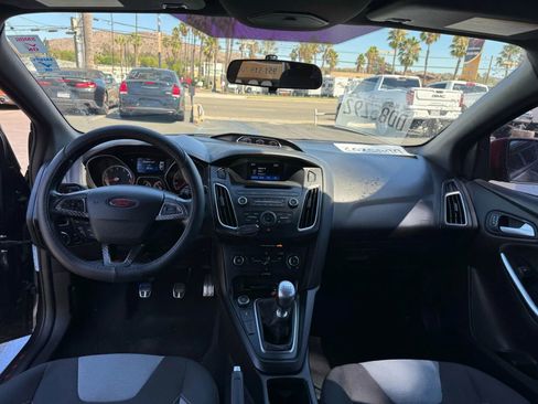 Used 2016 Ford Focus ST image 21