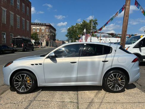 Used 2023 Maserati Grecale GT AWD/4WD image 5