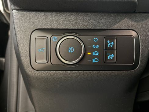 Certified 2025 Ford Escape ST-Line Select AWD/4WD image 15