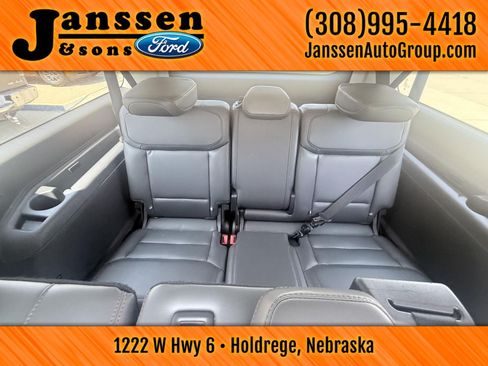 Used 2025 Ford Expedition Max Active AWD/4WD image 30