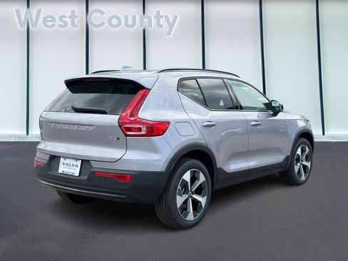 New 2026 Volvo XC40 B5 Plus w/ Protection Package Premier AWD/4WD image 3