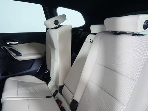 Used 2025 BMW X1 xDrive28i w/ Convenience Package image 15