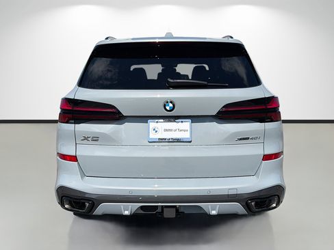 New 2026 BMW X5 xDrive40i w/ M Sport Package AWD/4WD image 4