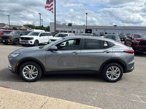 New 2026 Buick Envista Sport Touring w/ Convenience I Package FWD image 3