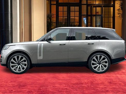New 2026 Land Rover Range Rover SE AWD/4WD image 2