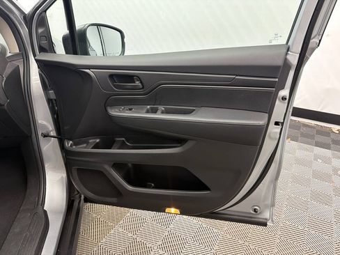 Used 2025 Honda Odyssey EX-L image 16