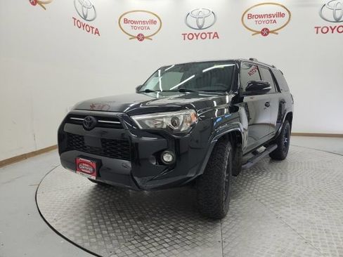 Used 2022 Toyota 4Runner SR5 Premium w/ Moonroof Package AWD/4WD image 2
