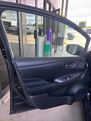 Used 2025 Nissan Leaf S FWD image 19
