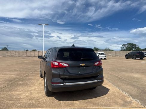 Used 2020 Chevrolet Equinox LT FWD image 16