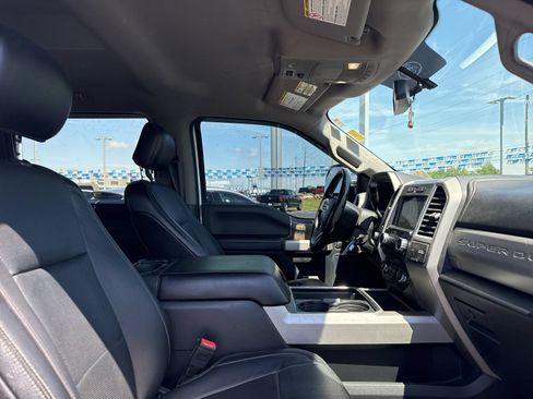 Used 2018 Ford F250 Lariat w/ Chrome Package AWD/4WD image 7