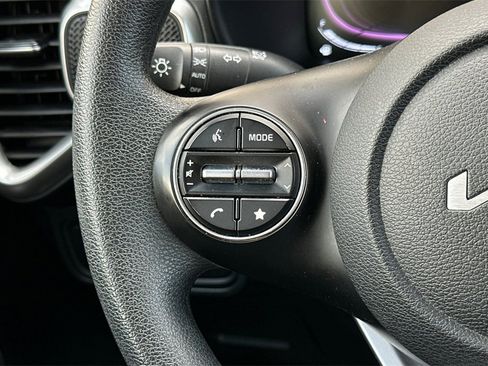 Used 2024 Kia Soul LX w/ Option Group 015 image 25