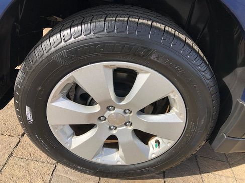 Used 2010 Subaru Outback 2.5i Premium image 8