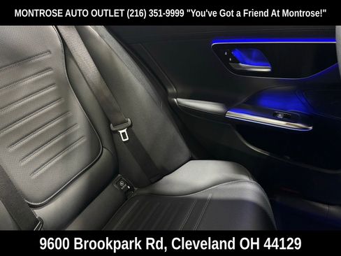 Used 2023 Mercedes-Benz C 300 4MATIC Sedan image 32