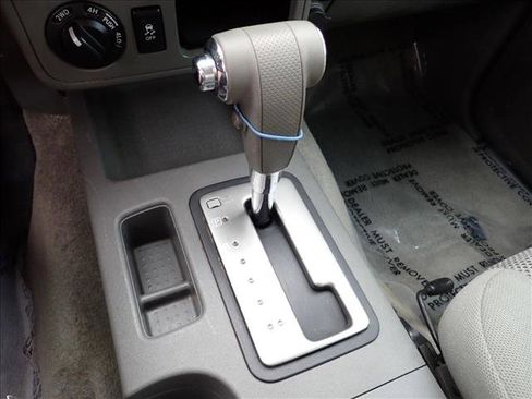 Used 2018 Nissan Frontier SV image 15