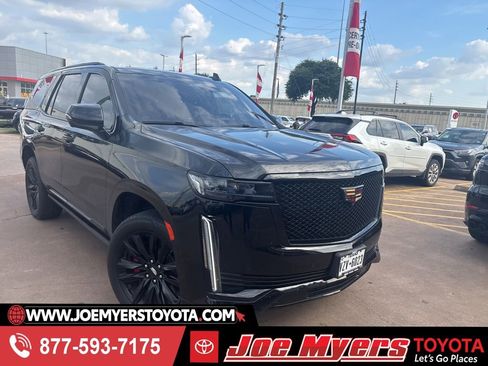 Used 2022 Cadillac Escalade Sport Platinum RWD image 1