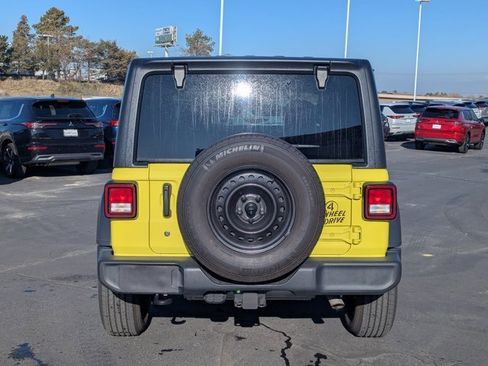Used 2023 Jeep Wrangler Sport image 5