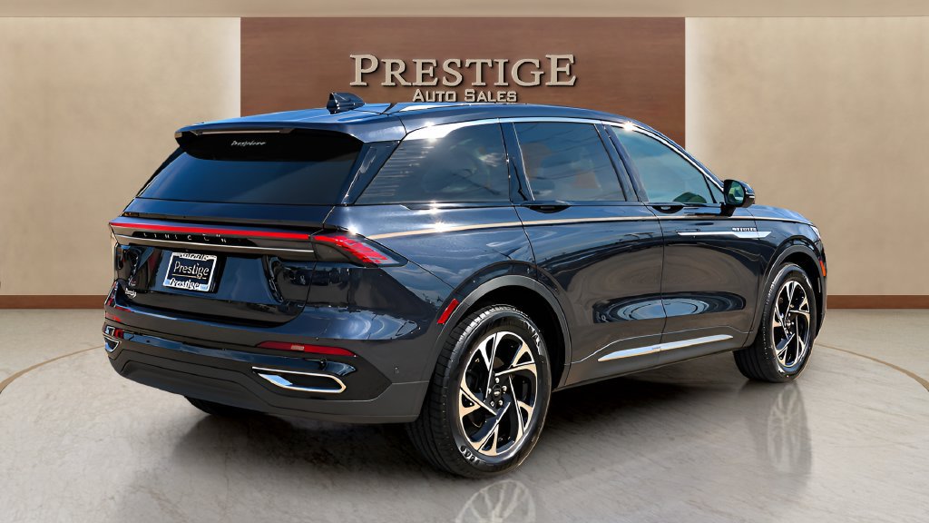 Used 2024 Lincoln Nautilus Premier w/ Equipment Group 102A AWD/4WD image 9