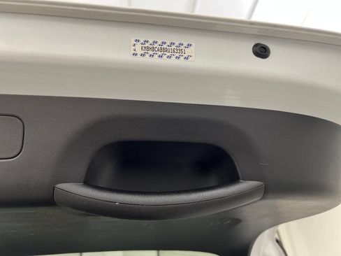 Used 2024 Hyundai Kona SEL AWD/4WD image 40