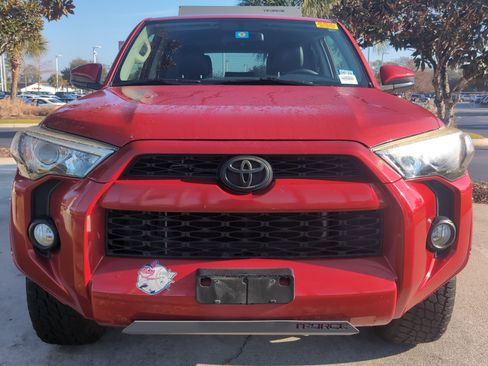 Used 2016 Toyota 4Runner SR5 image 3