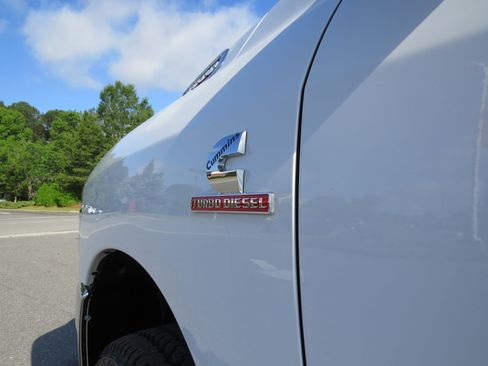 New 2025 RAM 2500 Laramie image 16