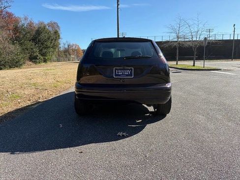 Used 2005 Ford Focus S image 4