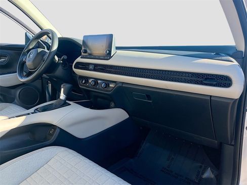 Used 2023 Honda HR-V LX image 27