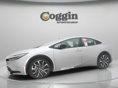 New 2026 Toyota Prius Plug-In Hybrid image 5