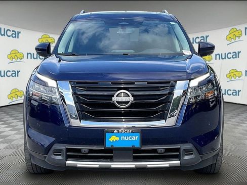 Used 2023 Nissan Pathfinder SL w/ SL Premium Package AWD/4WD image 2