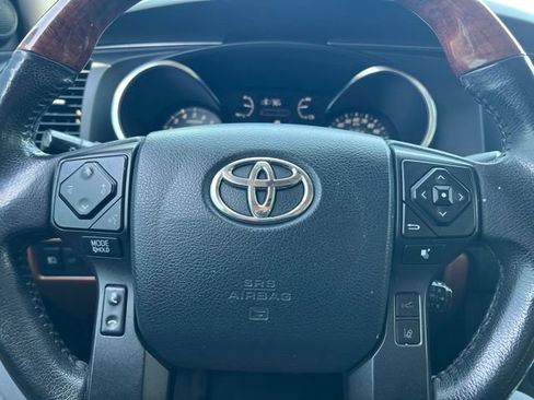 Used 2019 Toyota Sequoia Platinum AWD/4WD image 22