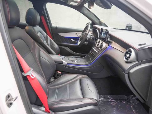 Certified 2021 Mercedes-Benz GLC 43 AMG 4MATIC image 18