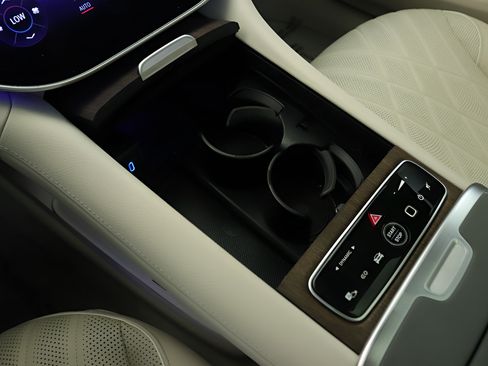 Certified 2023 Mercedes-Benz EQS 580 4MATIC Sedan image 15