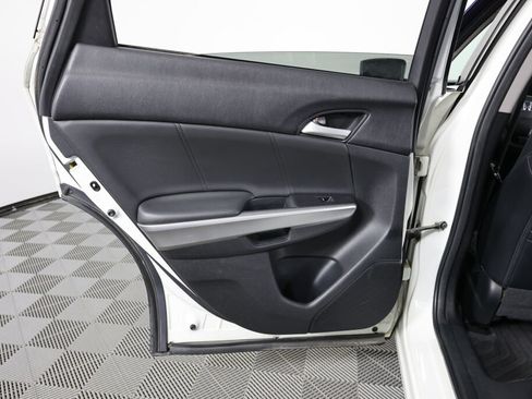 Used 2013 Honda Crosstour EX-L image 16