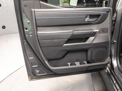 Used 2022 Toyota Tundra Platinum w/ Advanced Package AWD/4WD image 33