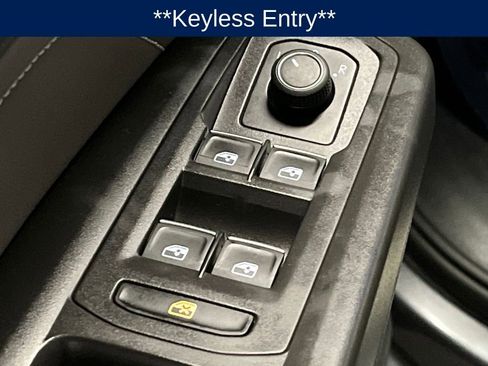 Used 2023 Volkswagen Atlas SE image 17