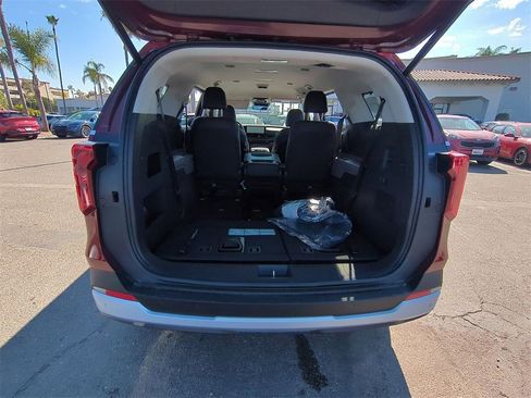 New 2026 Kia Carnival EX image 30