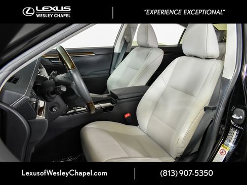 Used 2014 Lexus ES 350 w/ Premium Package image 19