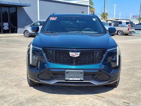Used 2024 Cadillac XT4 Sport FWD image 7