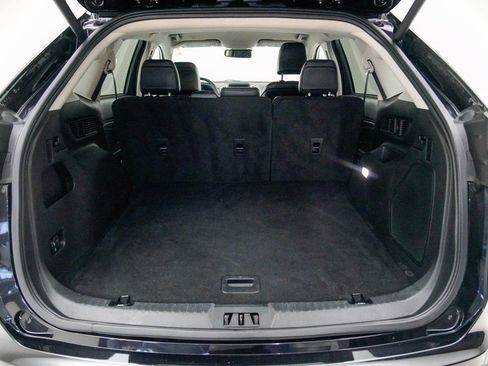 Used 2024 Ford Edge Titanium image 12
