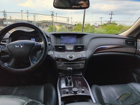 Used 2013 INFINITI M37 w/ Premium Pkg RWD image 13