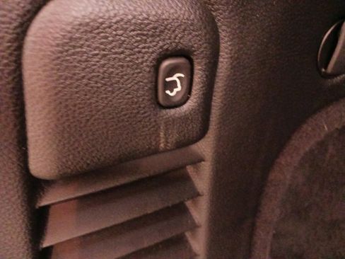 Used 2019 Jeep Grand Cherokee Limited w/ Trailer Tow Group IV image 26