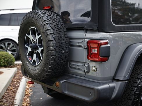 Used 2021 Jeep Wrangler Unlimited Rubicon w/ Dual Top Group image 9