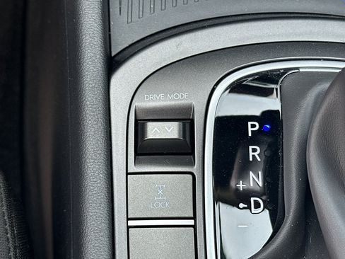 New 2026 Hyundai Kona SE AWD/4WD image 23