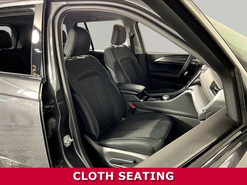 Used 2023 Jeep Grand Cherokee Laredo AWD/4WD image 28
