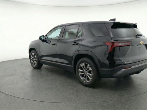 Used 2025 Chevrolet Equinox LT image 6