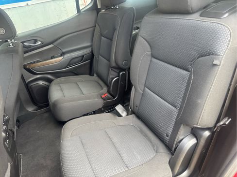 Used 2023 GMC Acadia SLE w/ Driver Convenience Package FWD image 41