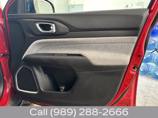 Used 2024 Jeep Compass Latitude AWD/4WD image 18