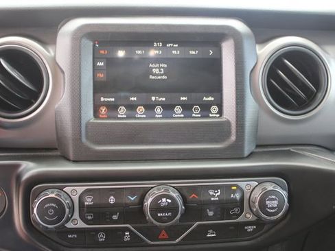 Used 2022 Jeep Wrangler Unlimited Sport AWD/4WD image 15